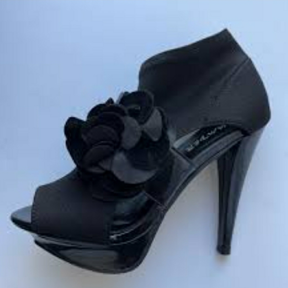 💥SOLD💥Shoes